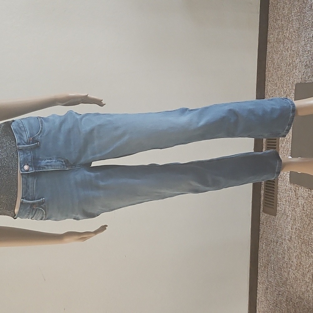 Simply Vera,  Vera Wang Jean's